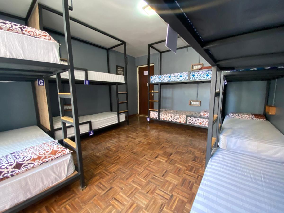 Alobar1000 Hostel Kathmandu Bagian luar foto
